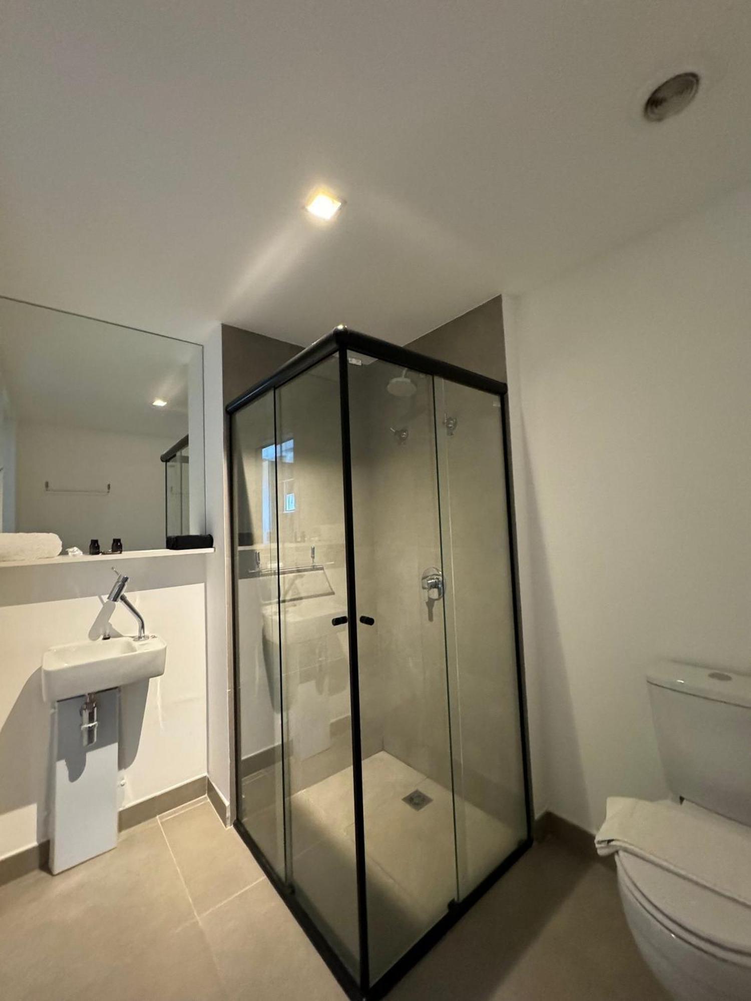 U_221 | Studio Lindo Proximo Ao Hosp. Sirio Libanes 100Mts Apartamento *