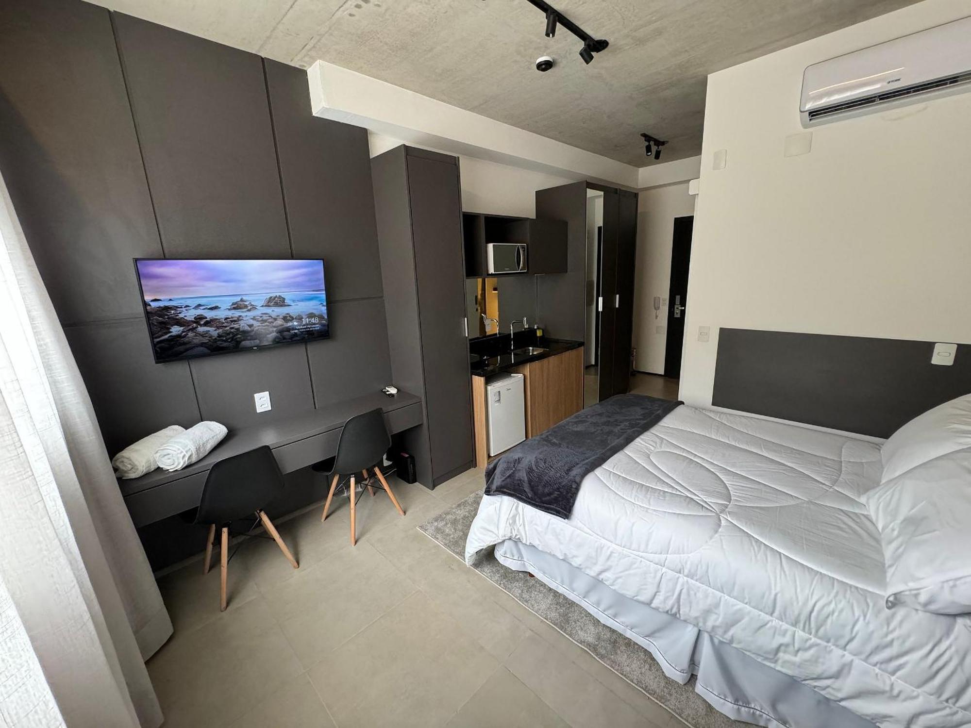 U_221 | Studio Lindo Proximo Ao Hosp. Sirio Libanes 100Mts São Paulo